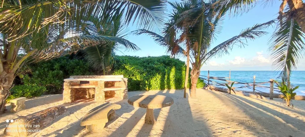 Ultima playa virgen en Cancún Meksika